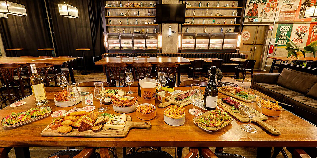 hoppy monkey table plats