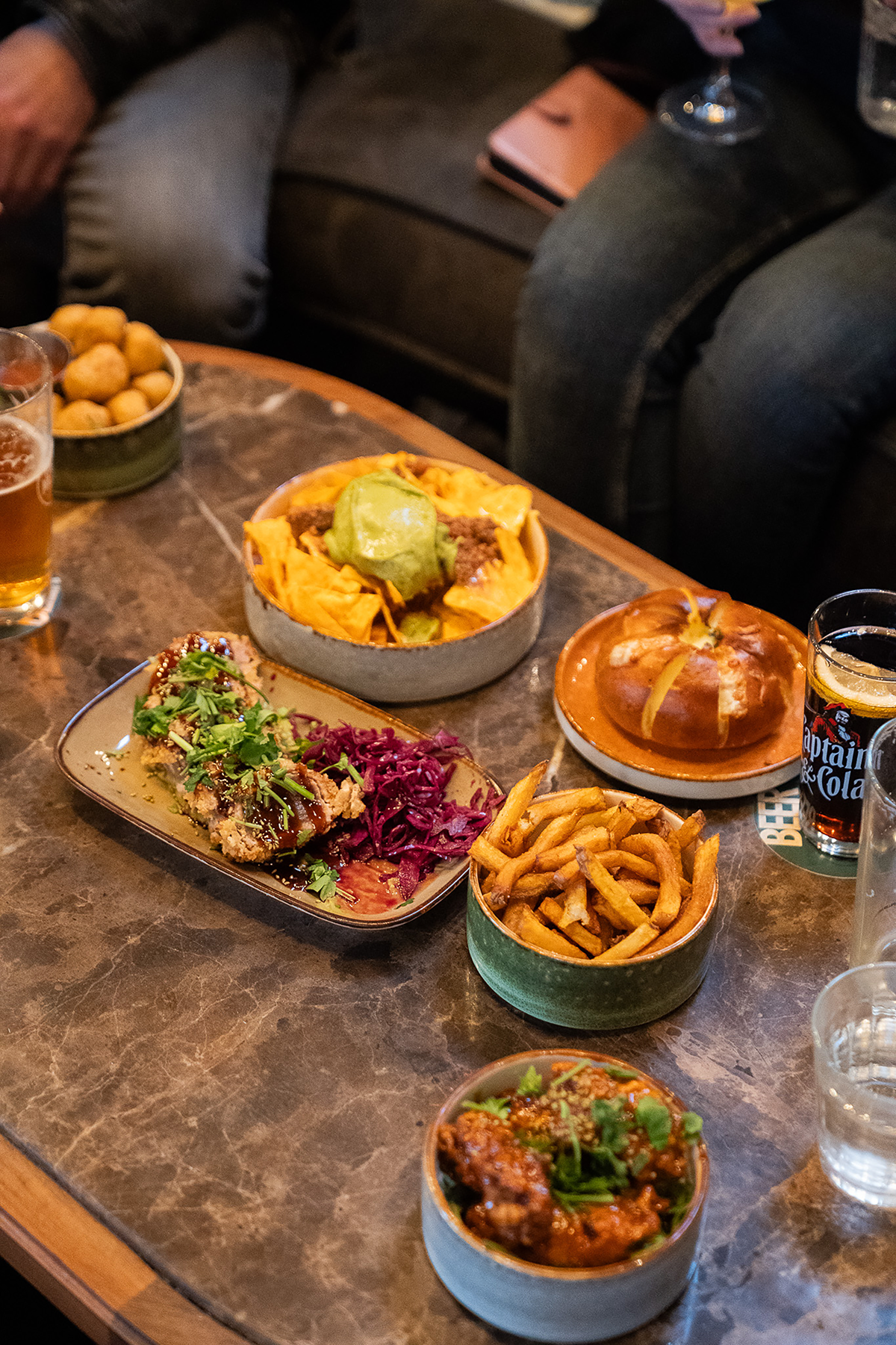 hoppy monkey toast nachos frites guacamole